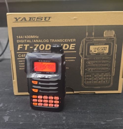 YAESU FT-70D